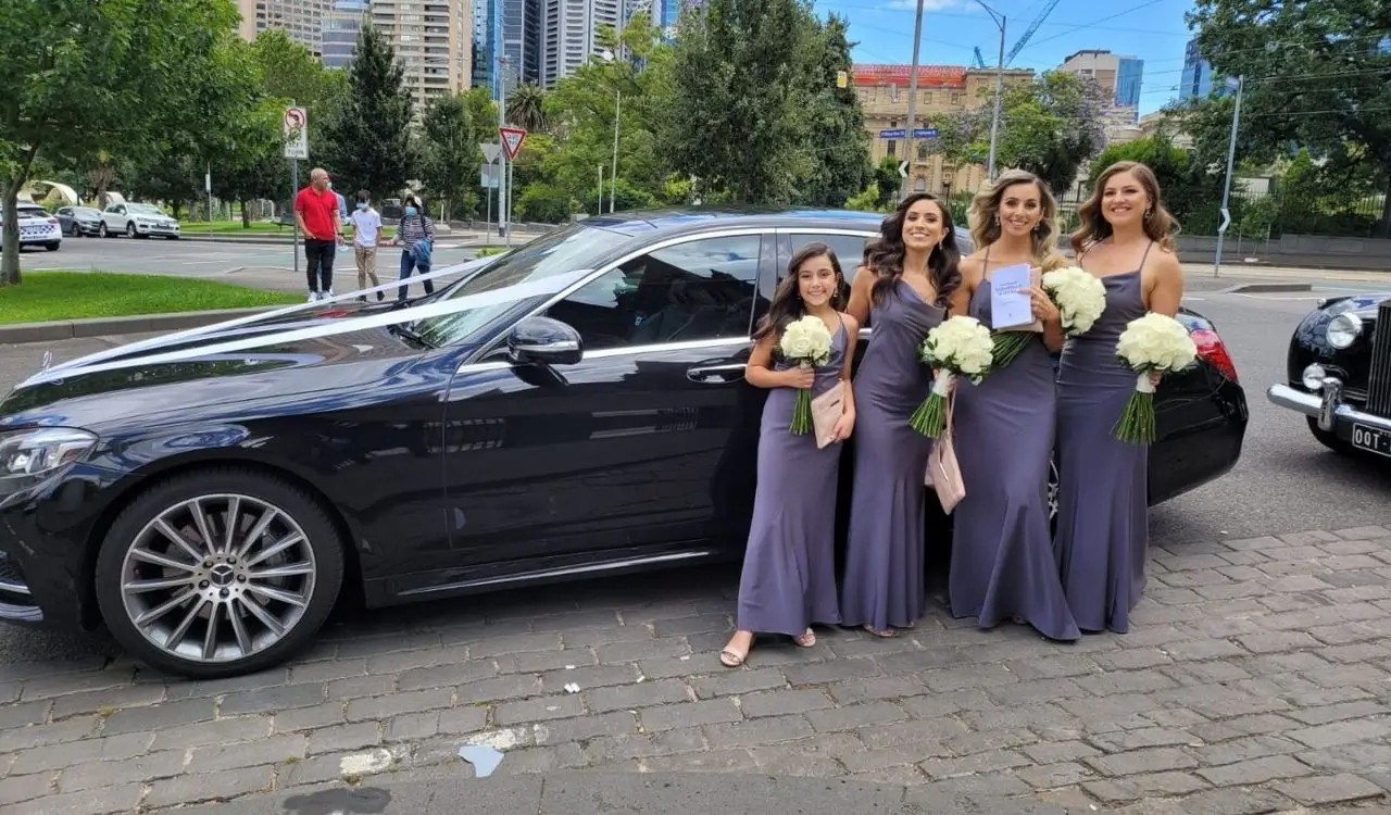 Luxury Wedding Car Hire in Melbourne: Arrive in Style with Our Premium Chauffeur Service